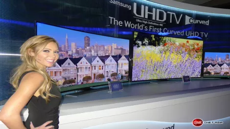 Aggressive Samsung goes for the jugular in 2014